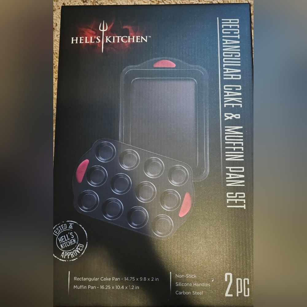 Hell’s Kitchen ~ Bakeware set